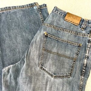 Vintage DKNY Jeans Men's Size 36x30 Classic Faded Denim Straight Leg Distressed